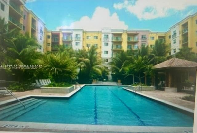 VALENCIA CONDO · #419 in South Miami - Photo 18