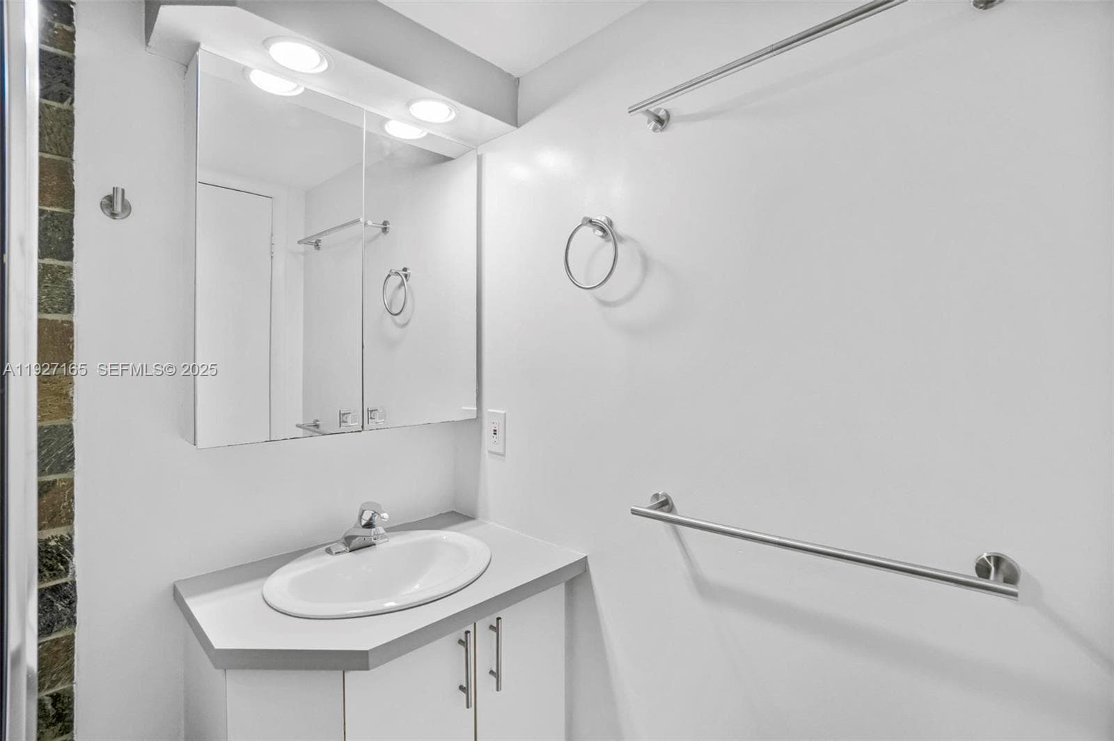 LA CANADIENNE CONDO · #308 in North Miami Beach - Photo 26