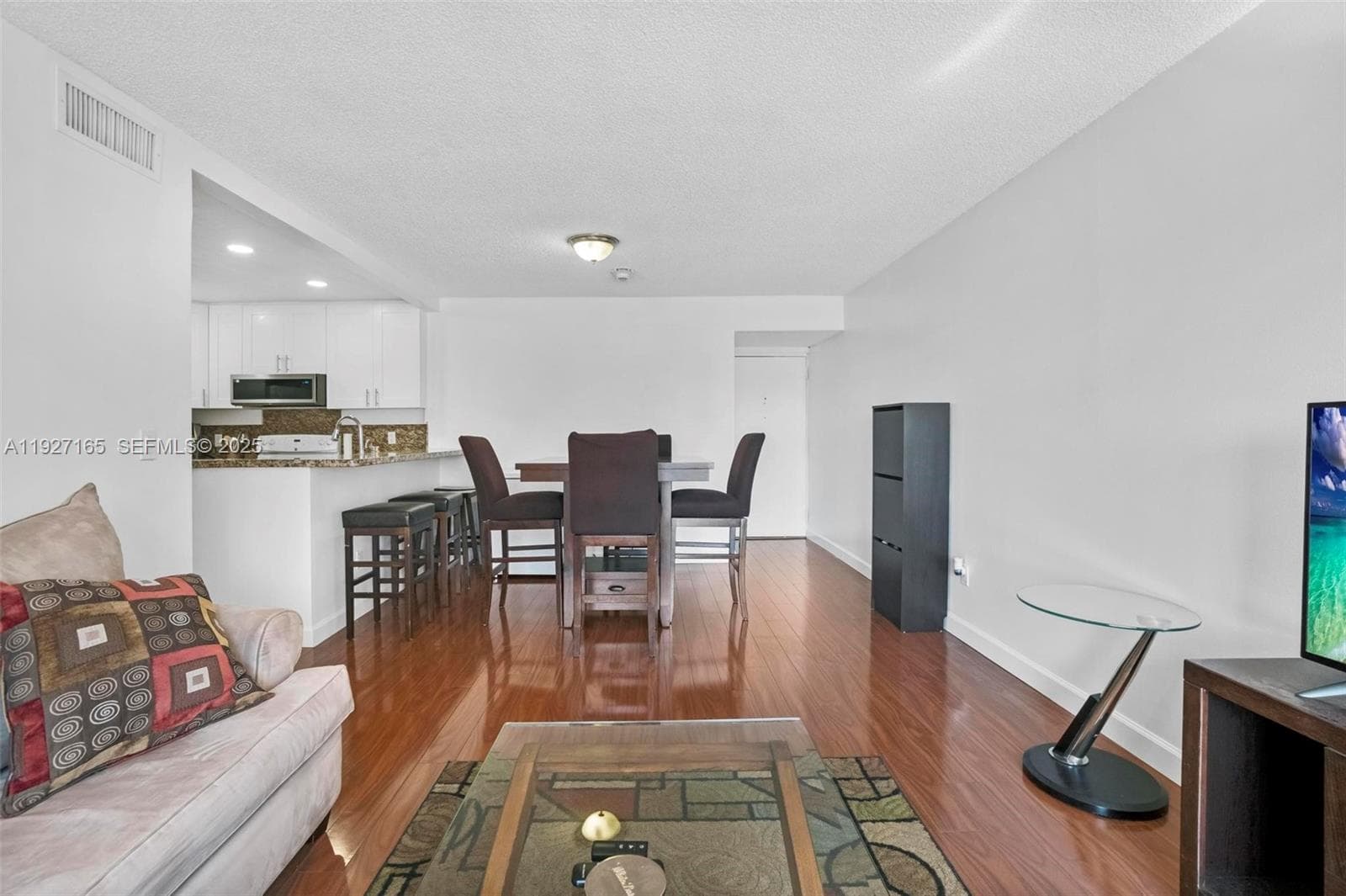LA CANADIENNE CONDO · #308 in North Miami Beach - Photo 7