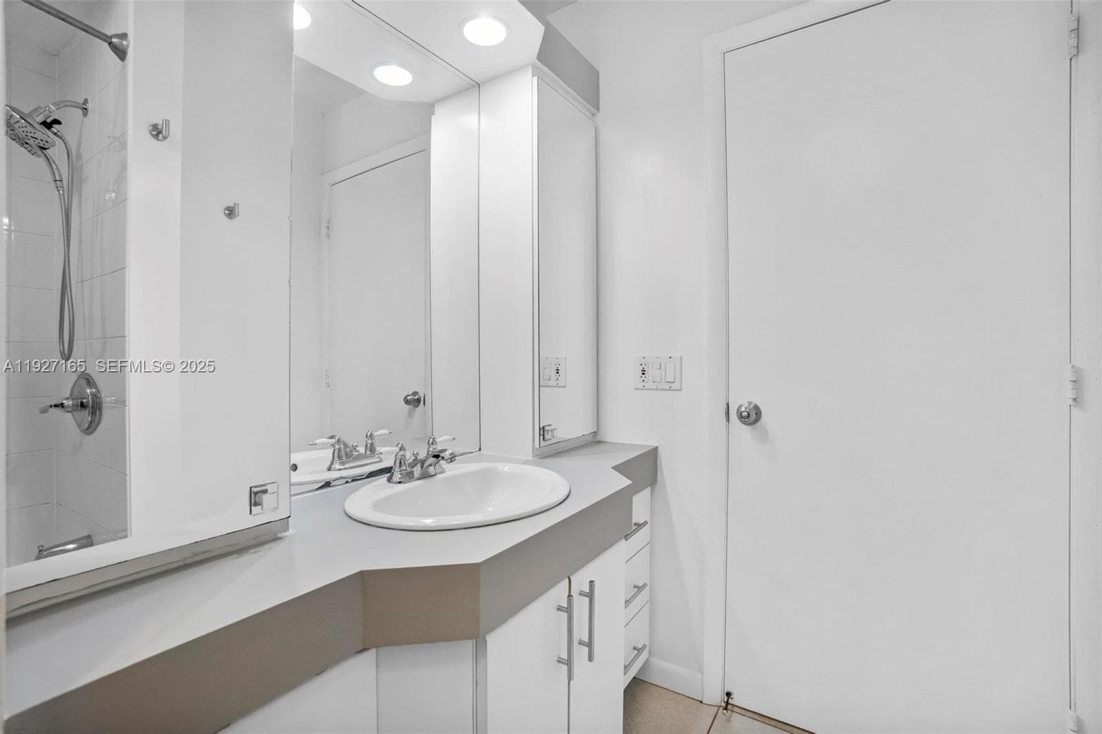 LA CANADIENNE CONDO · #308 in North Miami Beach - Photo 20