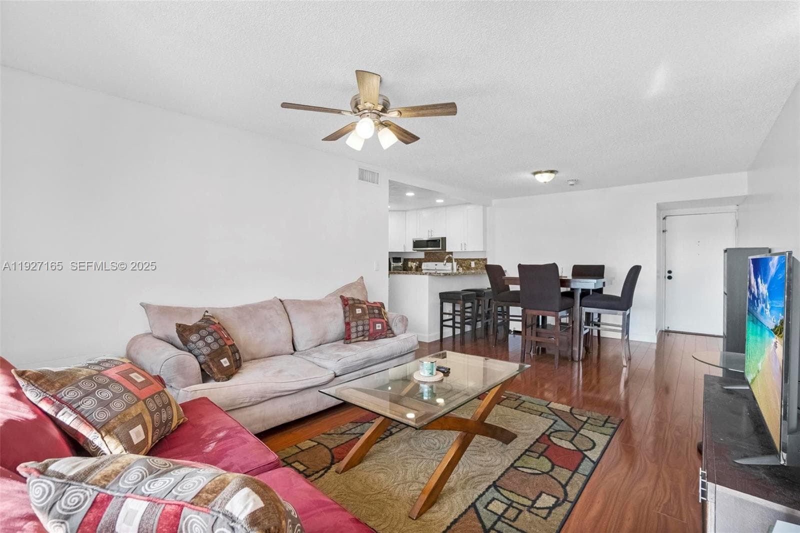 LA CANADIENNE CONDO · #308 in North Miami Beach - Photo 9