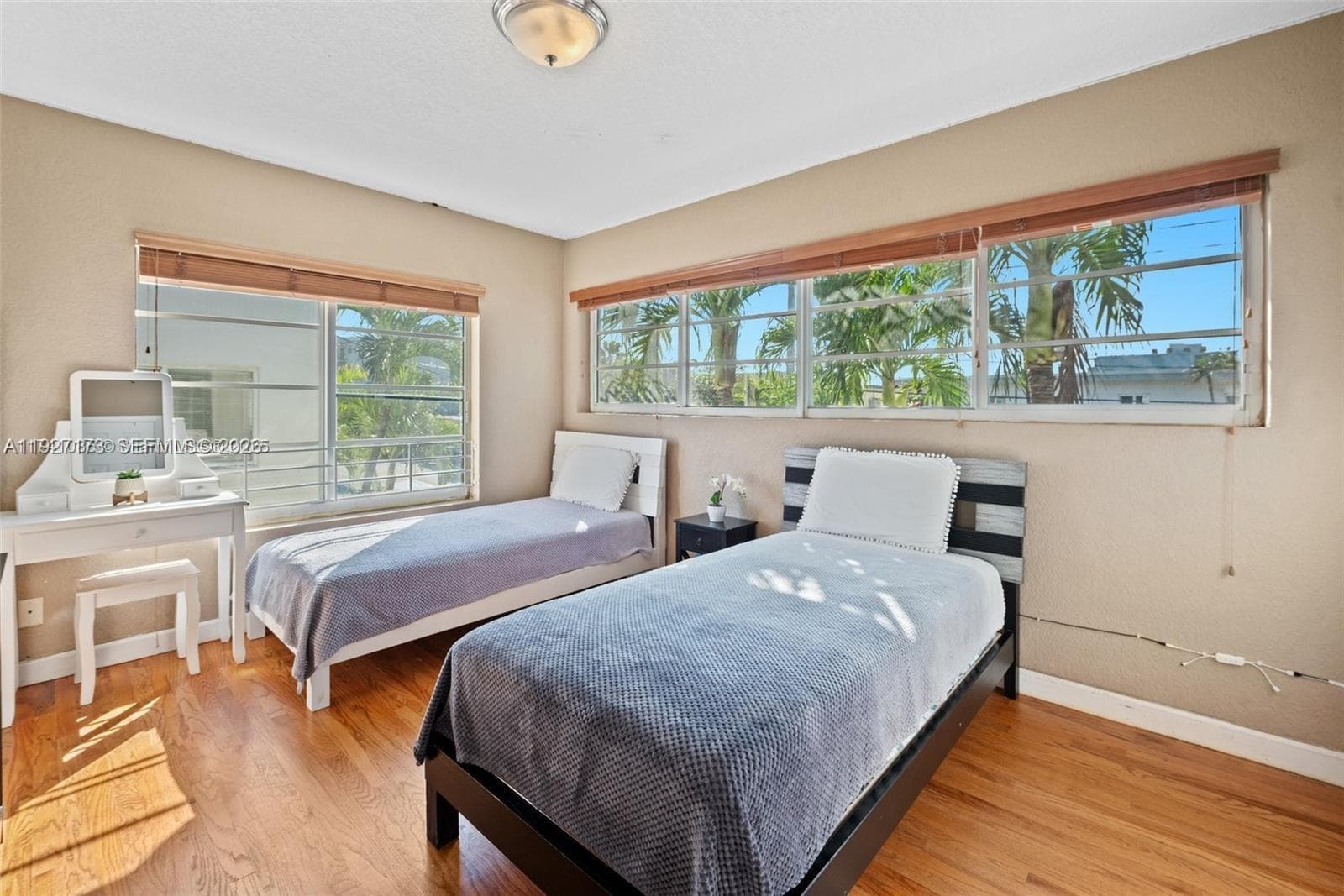 RITZ ROYAL PALM CONDO · #6 in Miami Beach - Photo 15