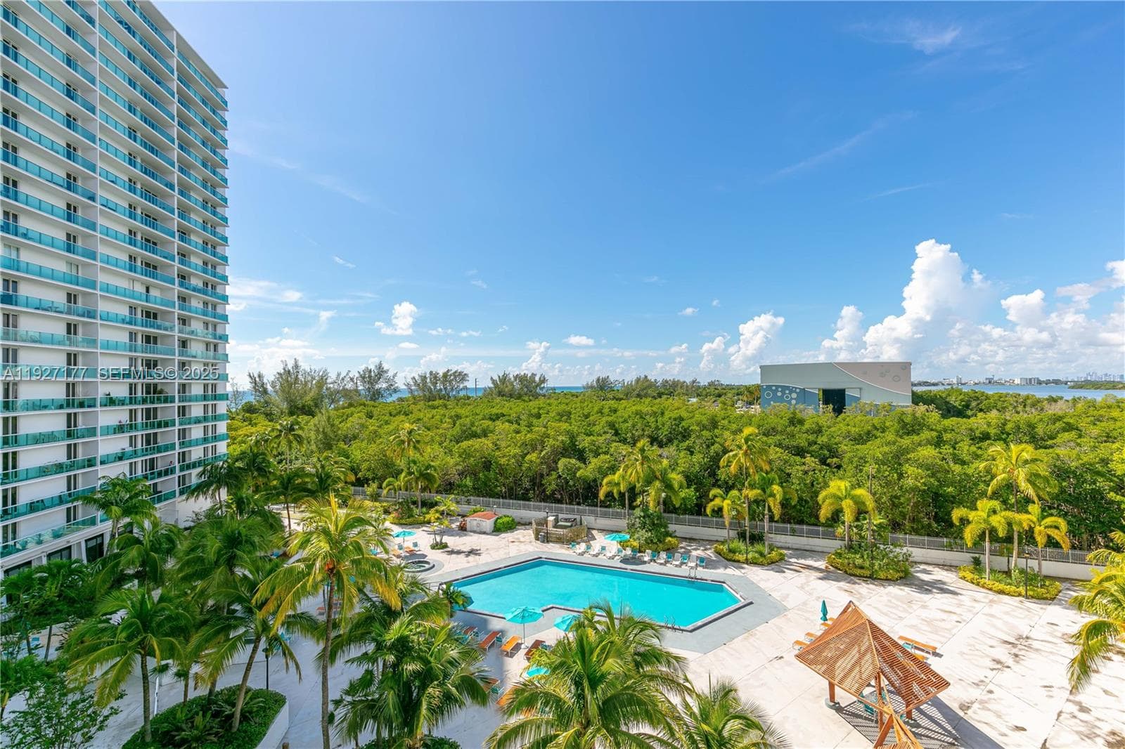 ARLEN HOUSE EAST CONDO · #625 in Sunny Isles Beach - Photo 37