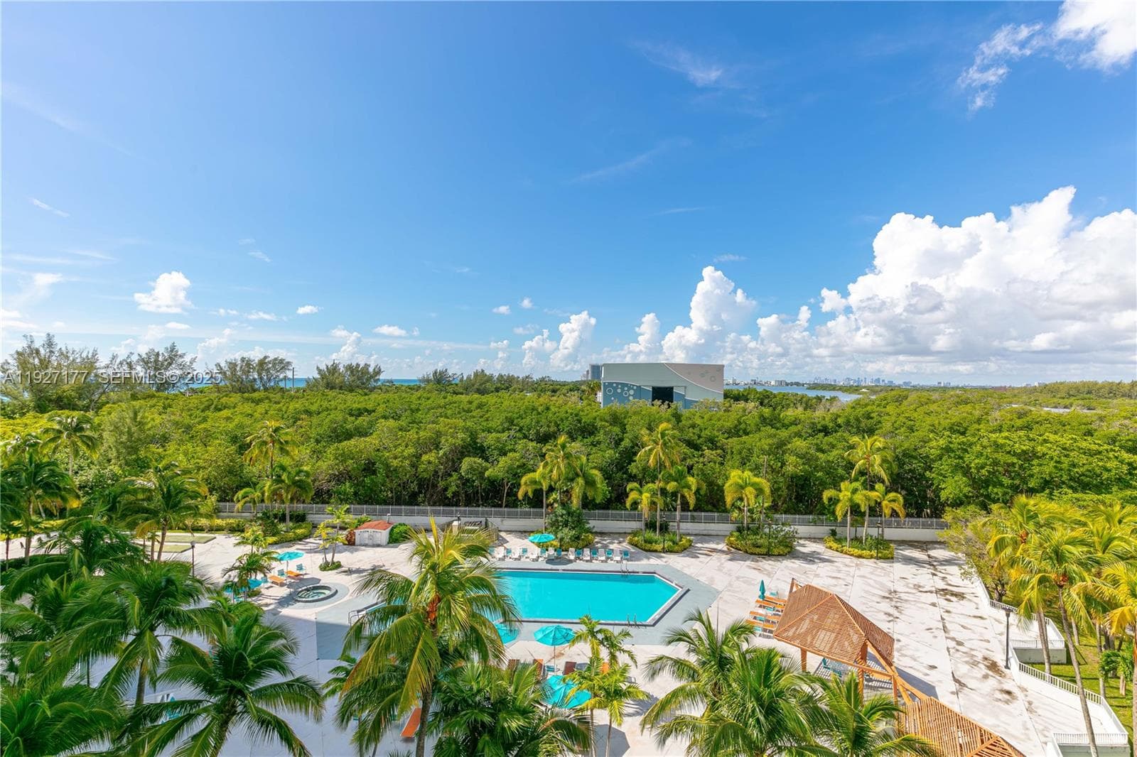 ARLEN HOUSE EAST CONDO · #625 in Sunny Isles Beach - Photo 31