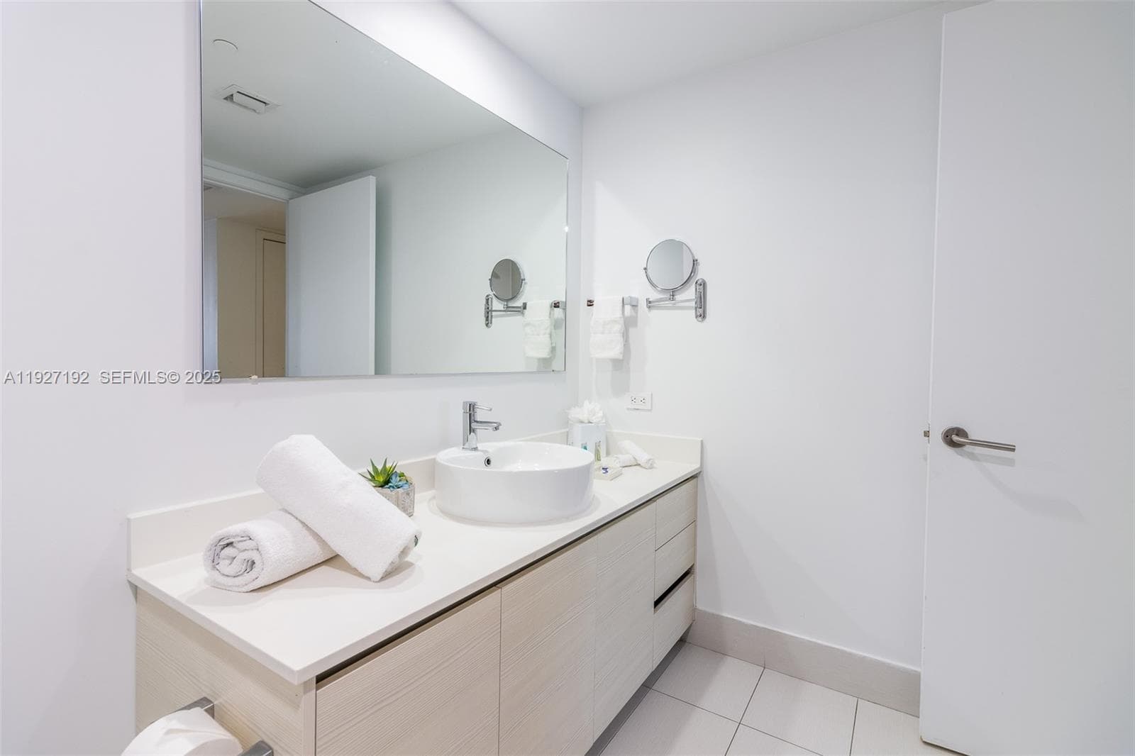 BEACHWALK CONDOMINIUM · #R708 in Hallandale Beach - Photo 12