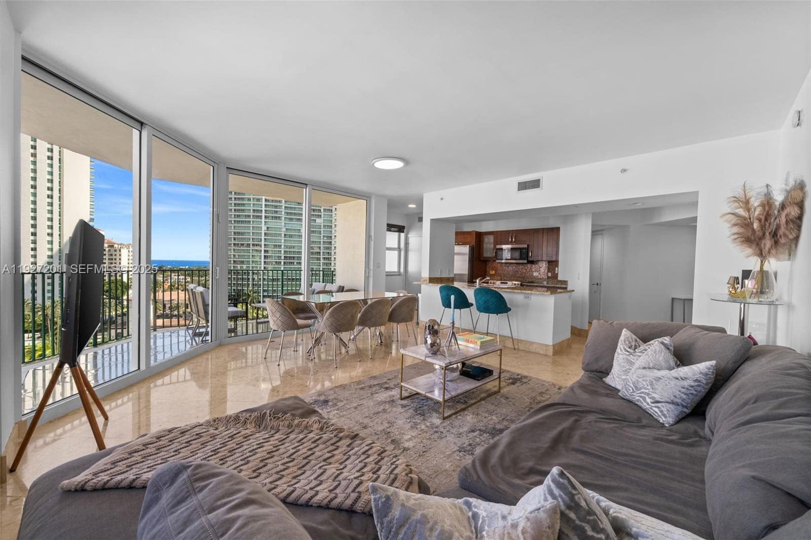 TURNBERRY VILLAGE SOUTH · #1112 in Aventura - Photo 2