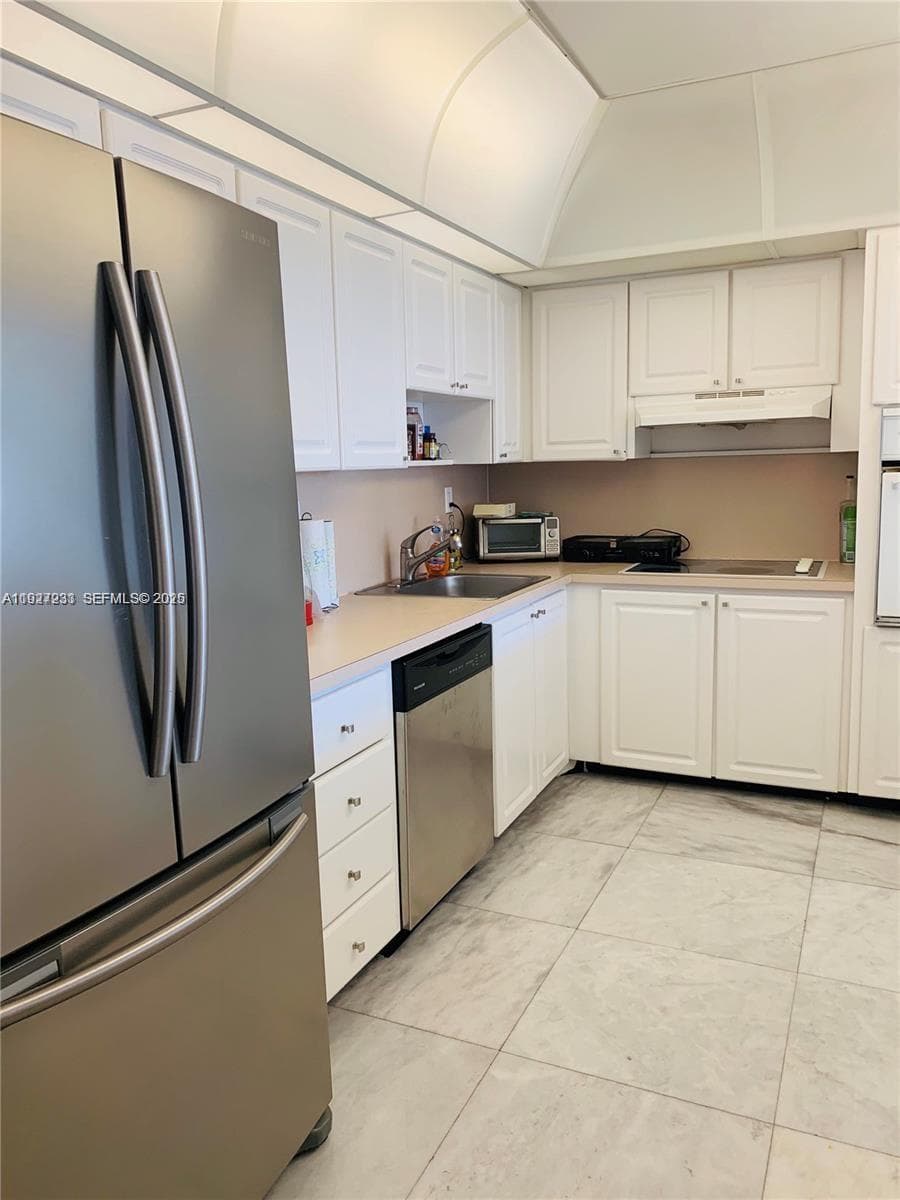 OCEANVIEW · #1423 in Sunny Isles Beach - Photo 5