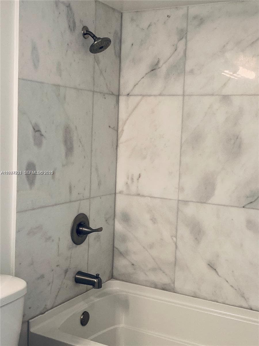 OCEANVIEW · #1423 in Sunny Isles Beach - Photo 10