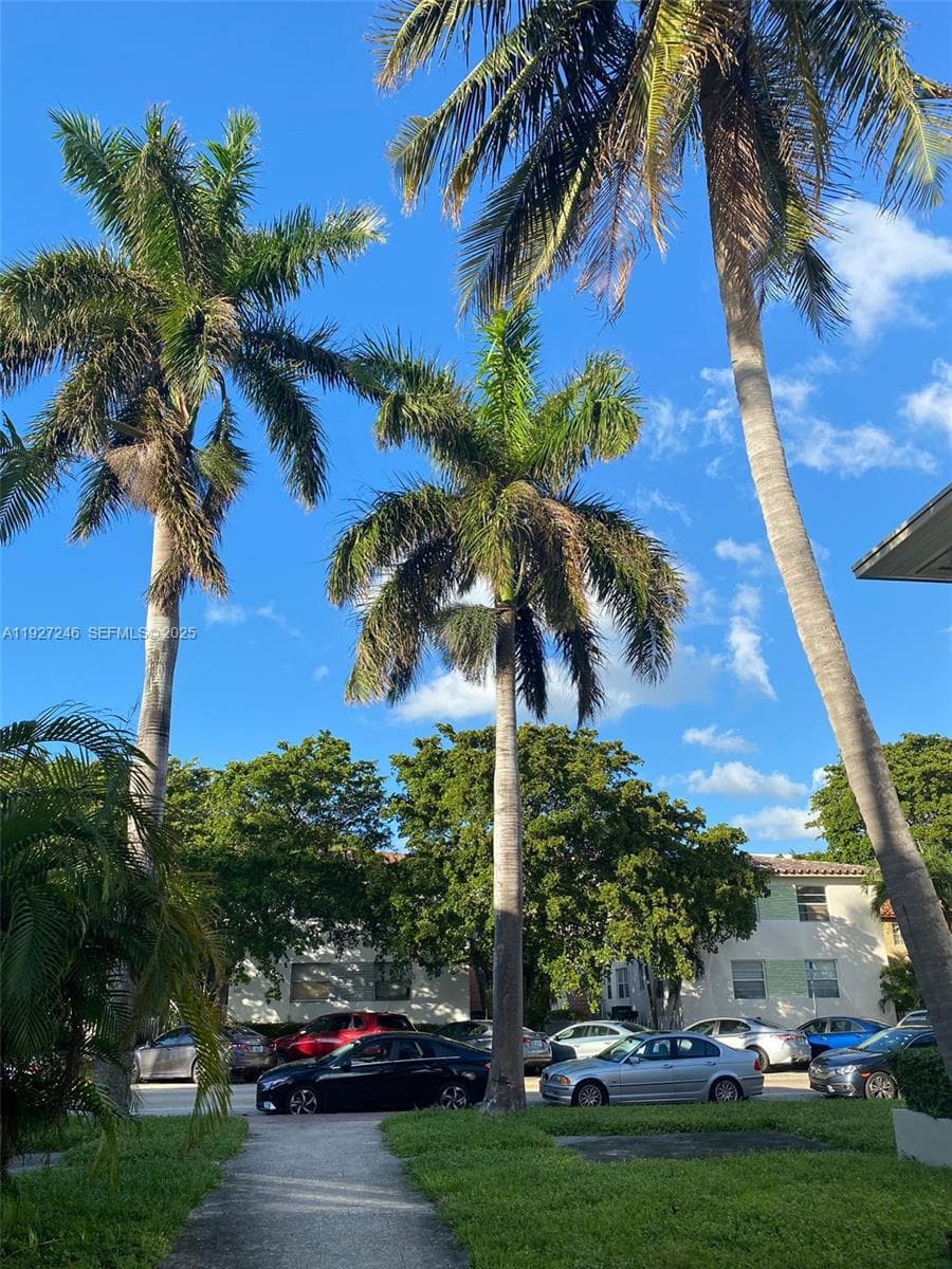 WINDS OF NOBE CONDO · #27 in Miami Beach - Photo 2