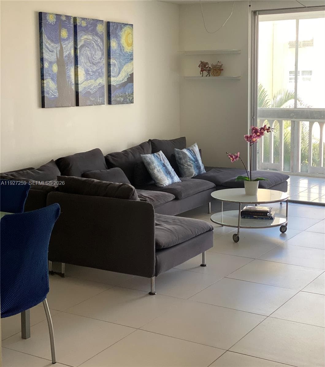 Meadowbrook · #308 in Hallandale Beach - Photo 17