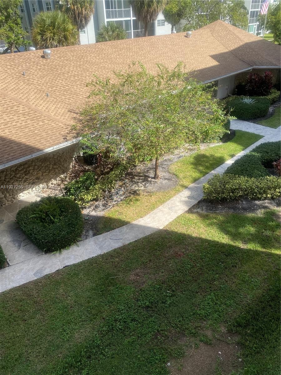 Meadowbrook · #308 in Hallandale Beach - Photo 7