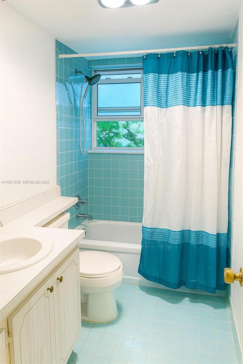 Meadowbrook · #308 in Hallandale Beach - Photo 18