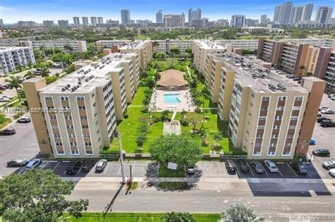 Meadowbrook · #308 in Hallandale Beach - Photo 15