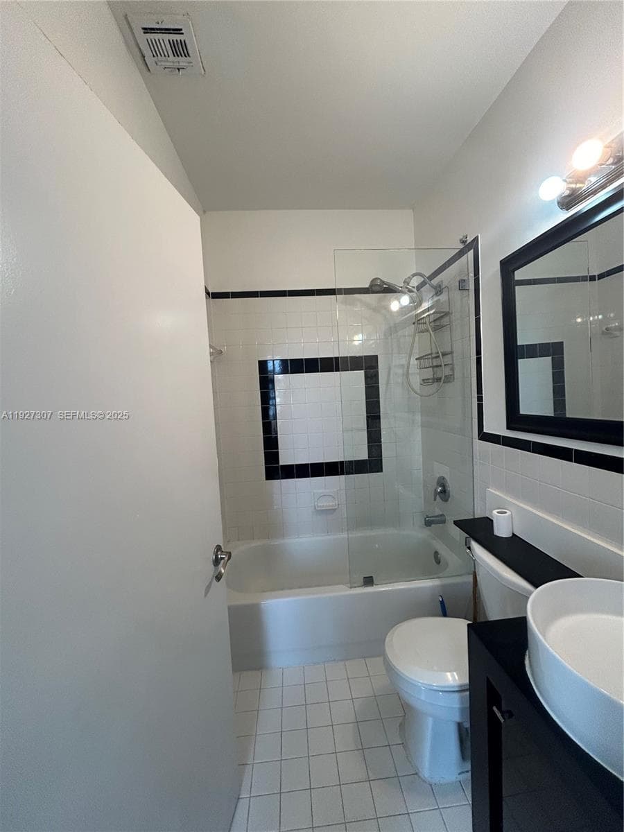 DORANN CONDO · #305 in Miami Beach - Photo 9
