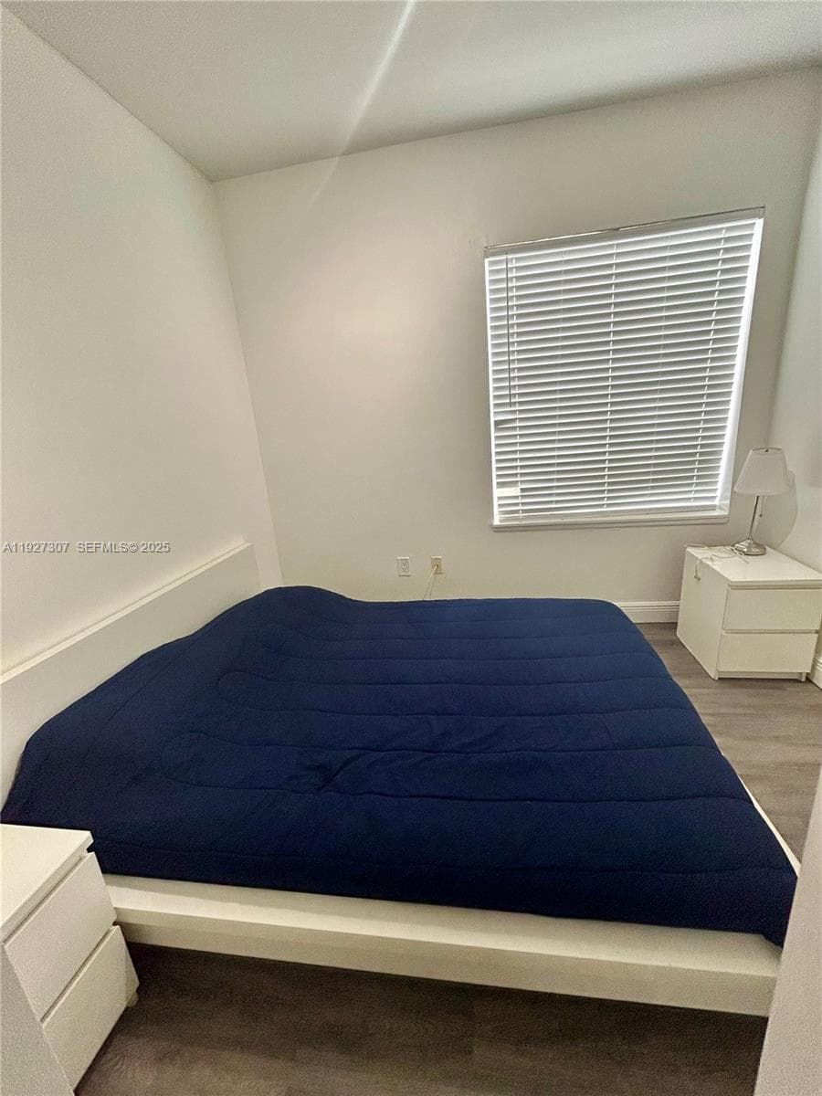 DORANN CONDO · #305 in Miami Beach - Photo 4