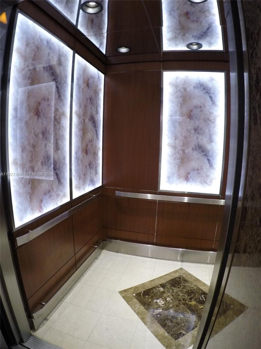 THE CLIPPER AT BISC COVE · #408 in Aventura - Photo 52