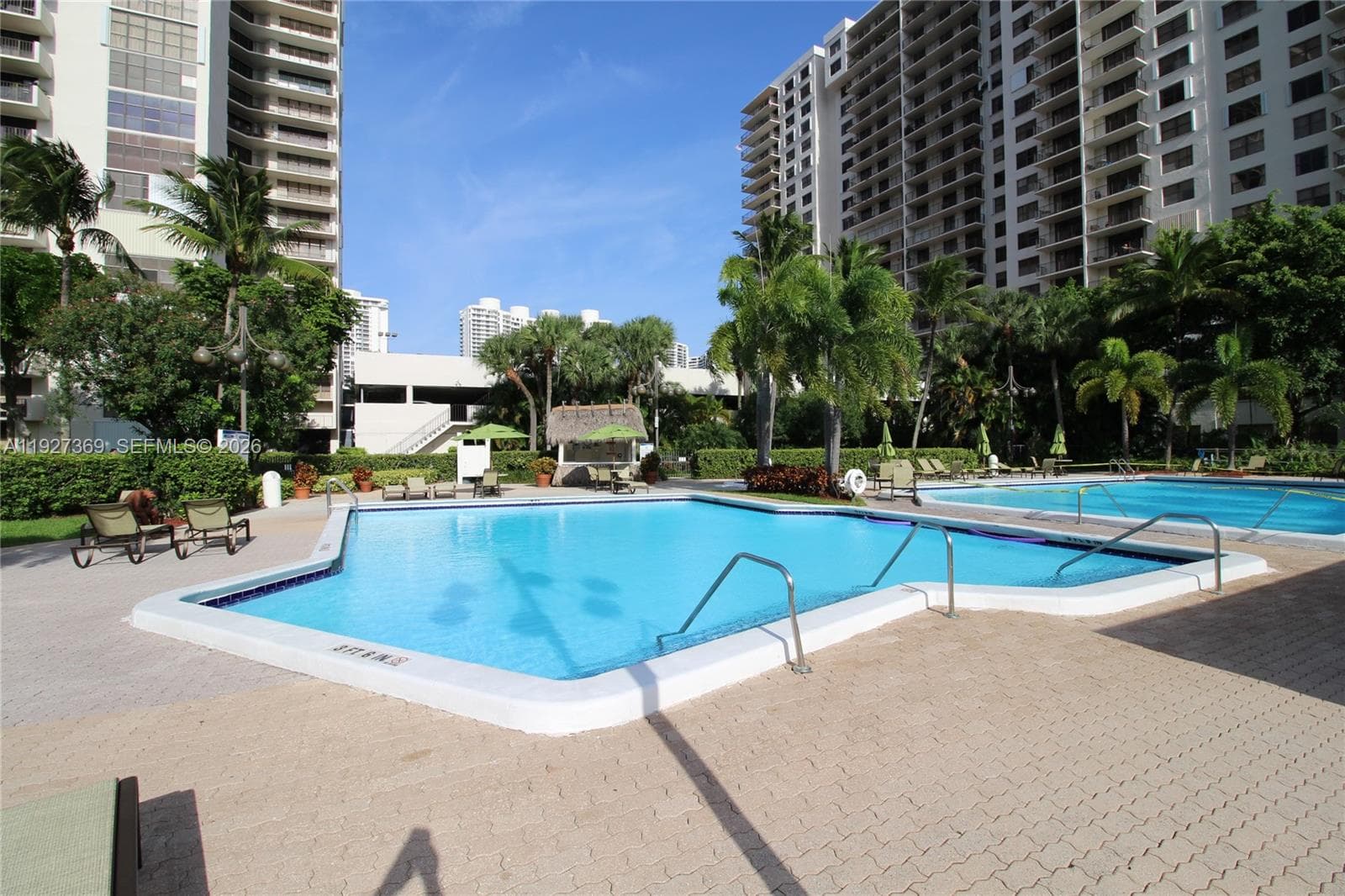 THE CLIPPER AT BISC COVE · #408 in Aventura - Photo 47