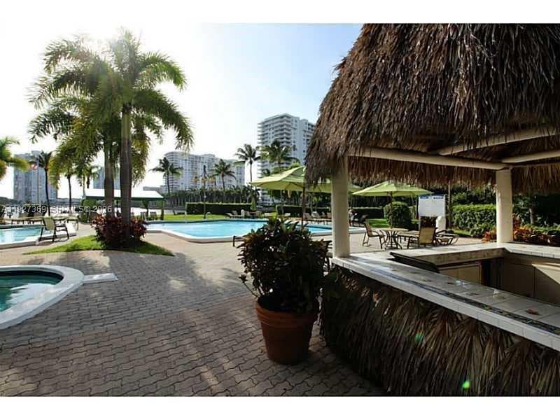 THE CLIPPER AT BISC COVE · #408 in Aventura - Photo 40
