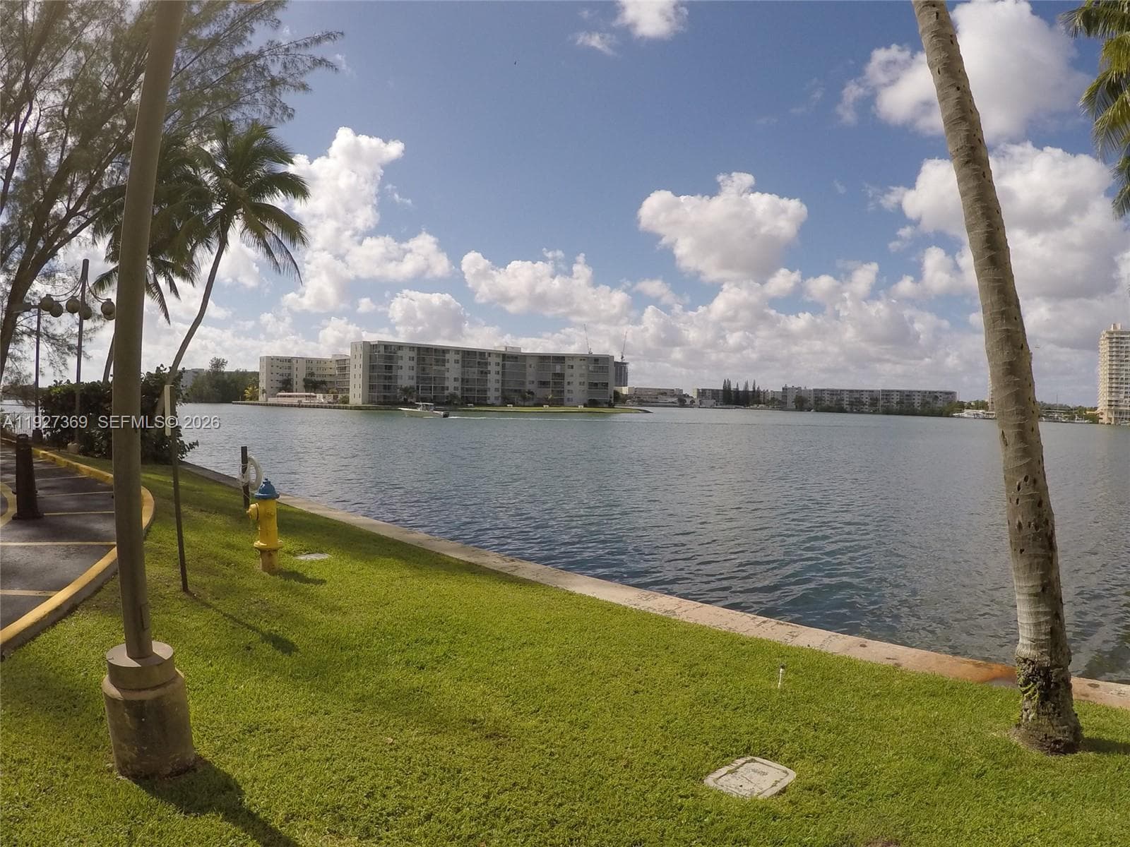 THE CLIPPER AT BISC COVE · #408 in Aventura - Photo 39