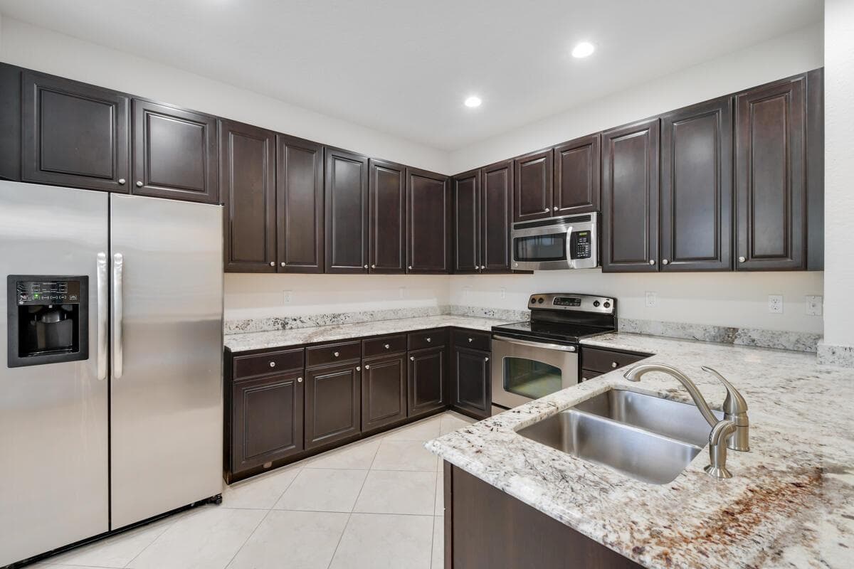 Open Modern Kitchen & Breakfast Area