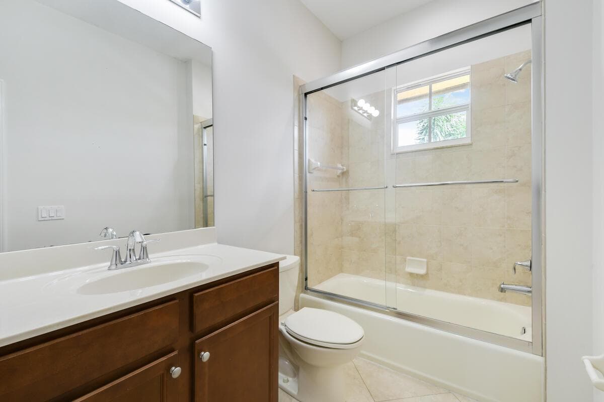 2nd Bathroom