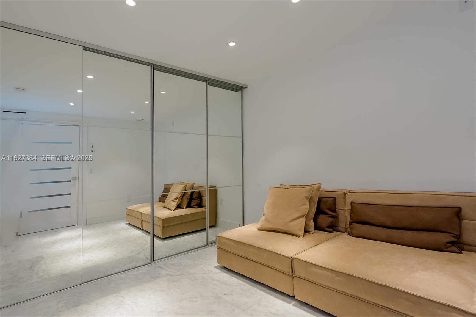 MAR DEL PLATA CONDO · #304 in Miami Beach - Photo 10