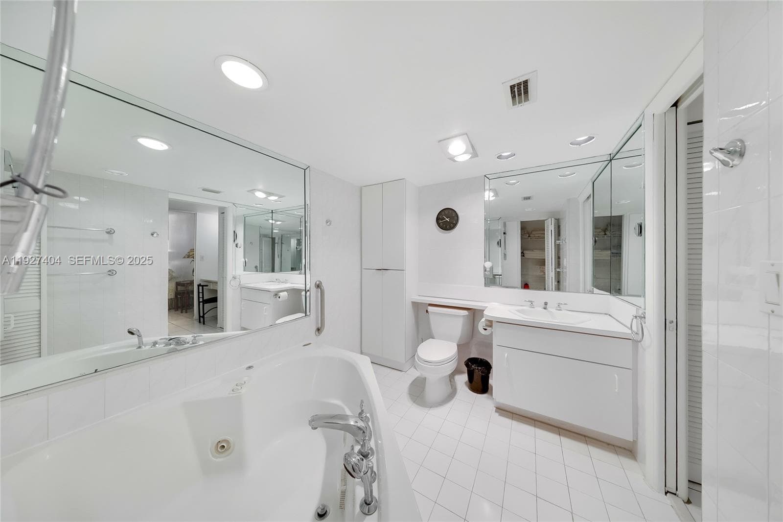 ROYAL ATLANTIC CONDO · #224 in Miami Beach - Photo 7