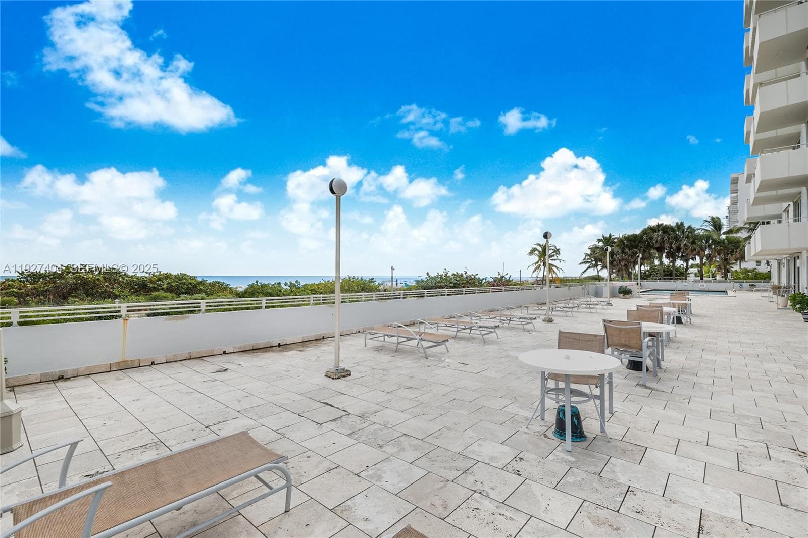 ROYAL ATLANTIC CONDO · #224 in Miami Beach - Photo 11