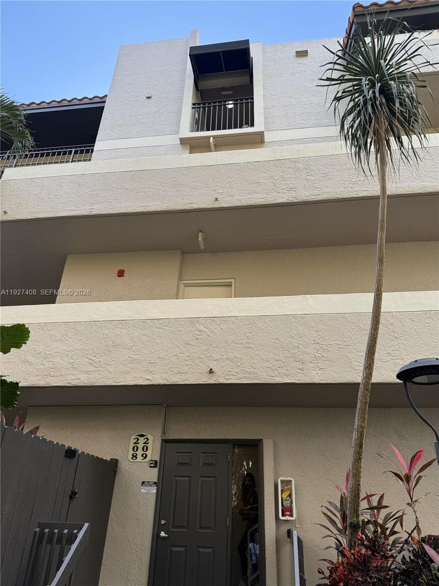 Palm Crest Villas · #208 in Miami - Photo 22