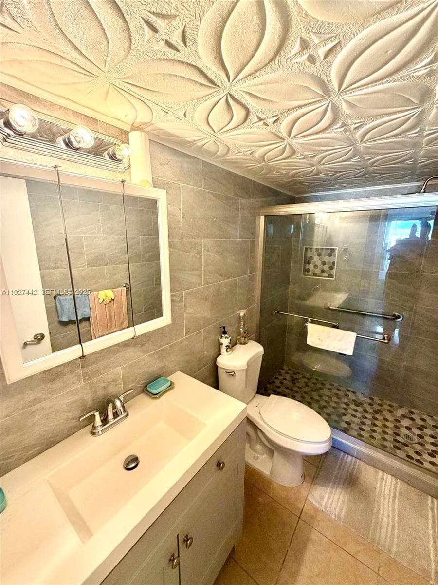 Plaza Towers South · #1405 in Hallandale Beach - Photo 19