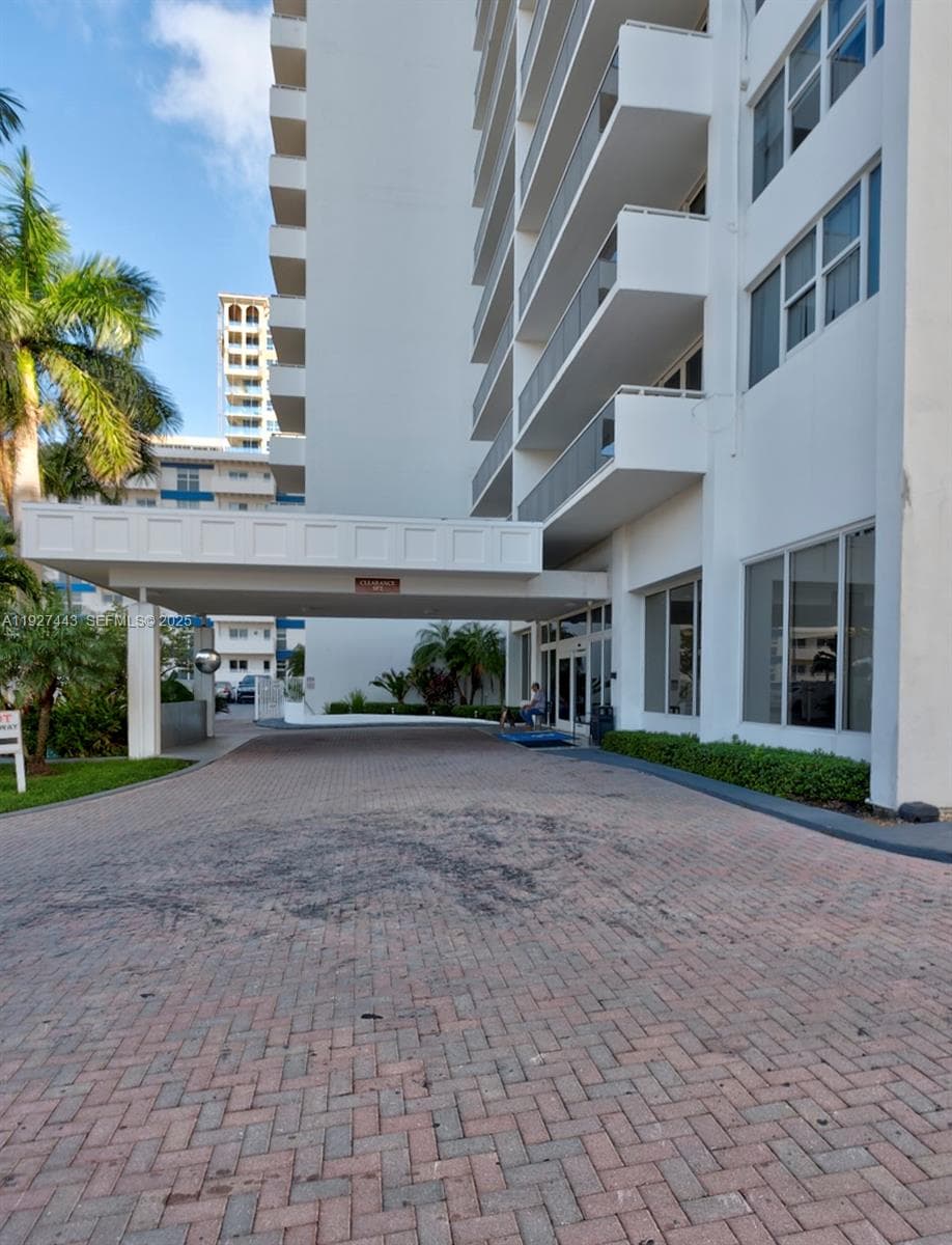 PARKER TOWER CONDO · #511 in Hallandale Beach - Photo 39