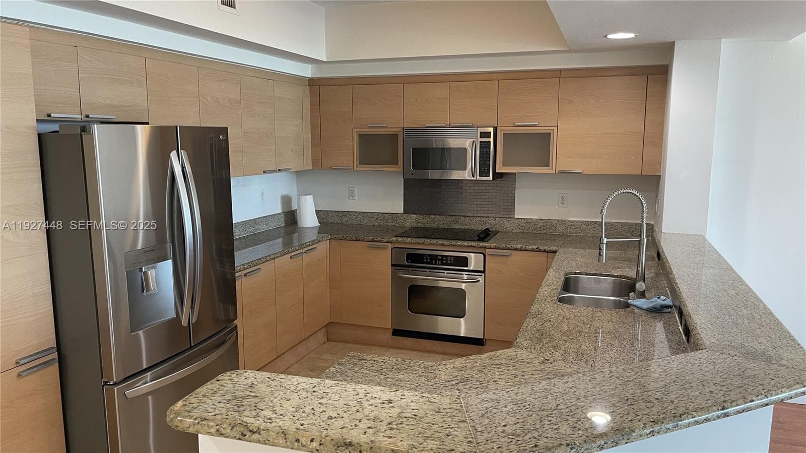 THE OAKS I CONDO · #1901 in North Miami - Photo 3
