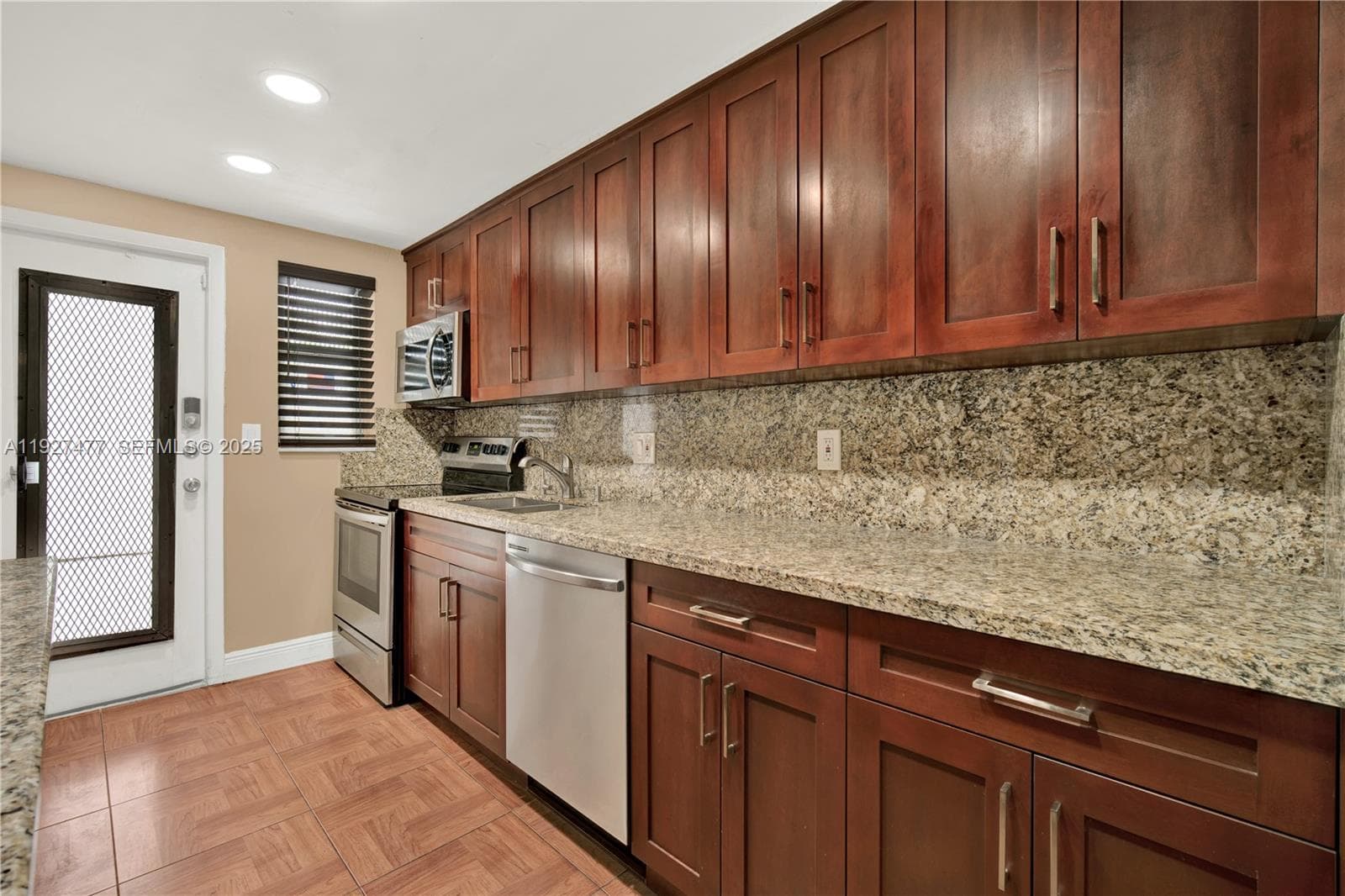 GOLDEN HOUSE CONDO · #207 in Miami Beach - Photo 4