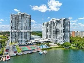 COMMODORE PLAZA CONDO · #2006 in Aventura - Photo 2