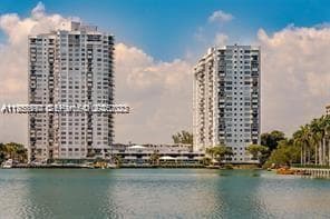 COMMODORE PLAZA CONDO · #2006 in Aventura - Photo 12