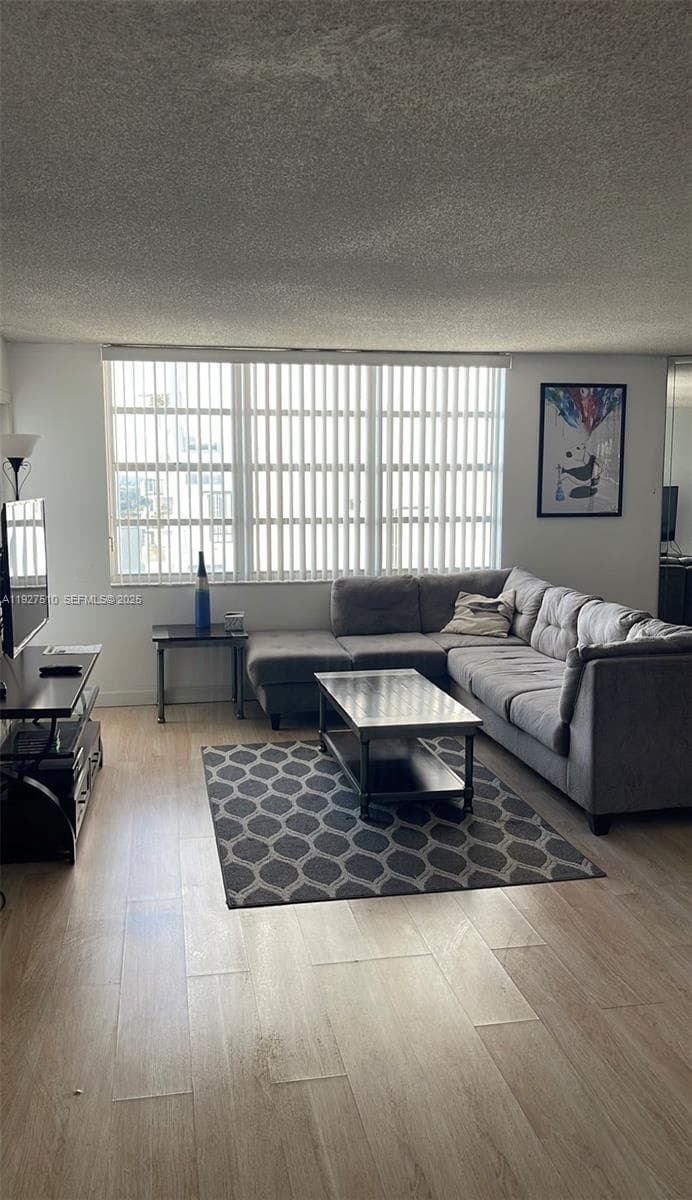 COMMODORE PLAZA CONDO · #2006 in Aventura - Photo 15