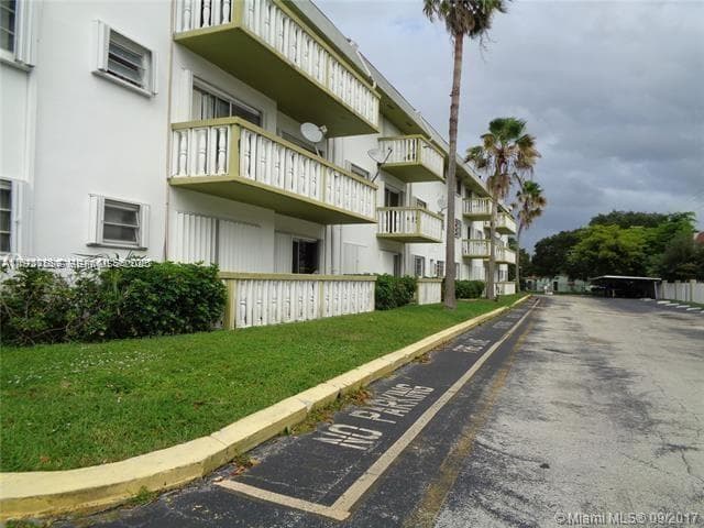 OLA CONDO · #D212 in Miami - Photo 22