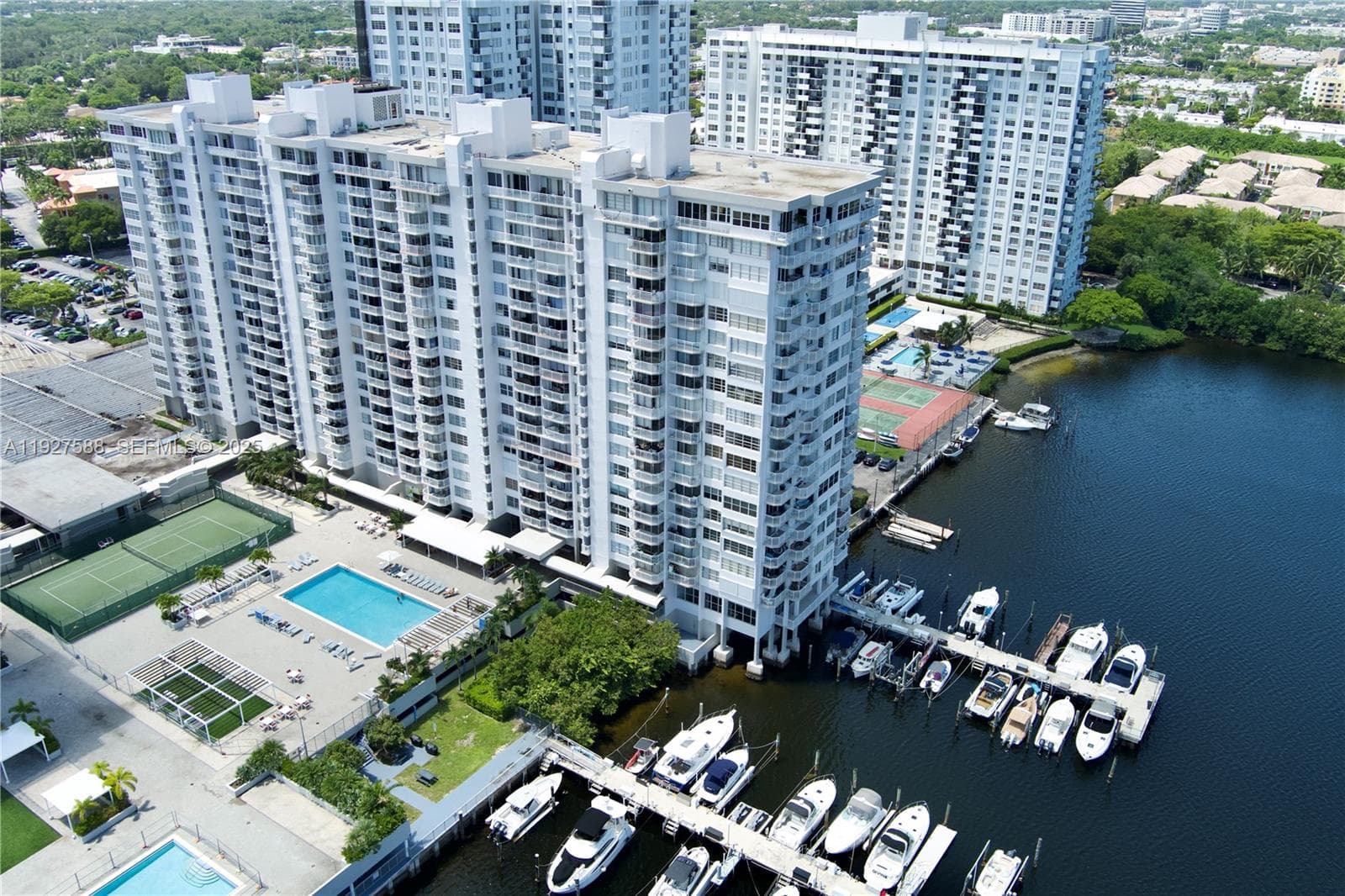 DEL PRADO MARINA · #704 in Aventura - Photo 33