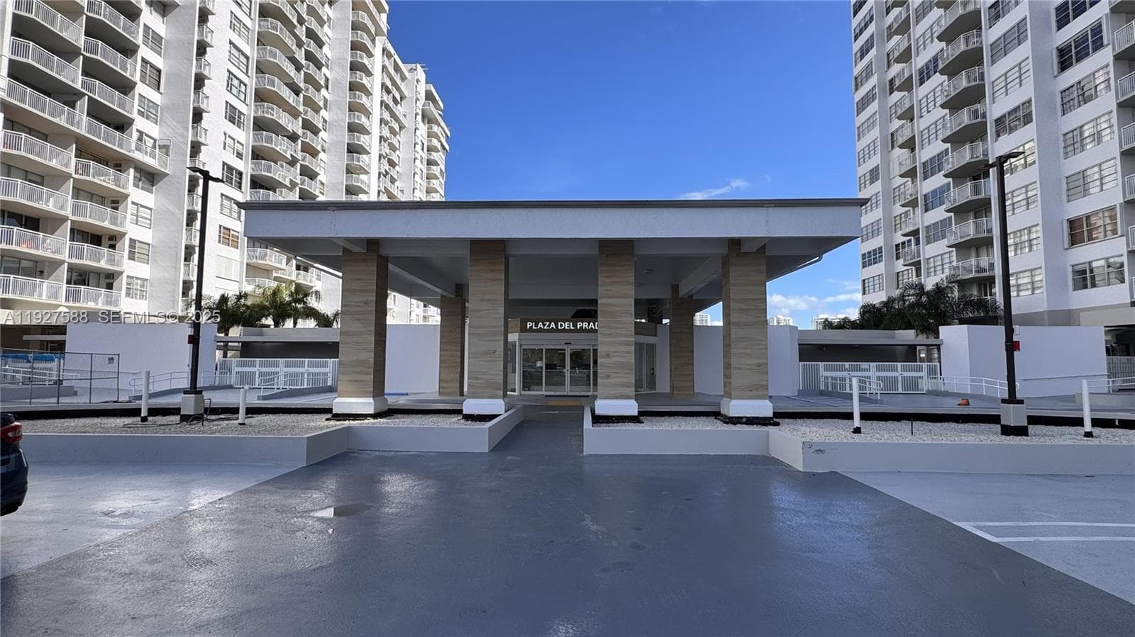 DEL PRADO MARINA · #704 in Aventura - Photo 58