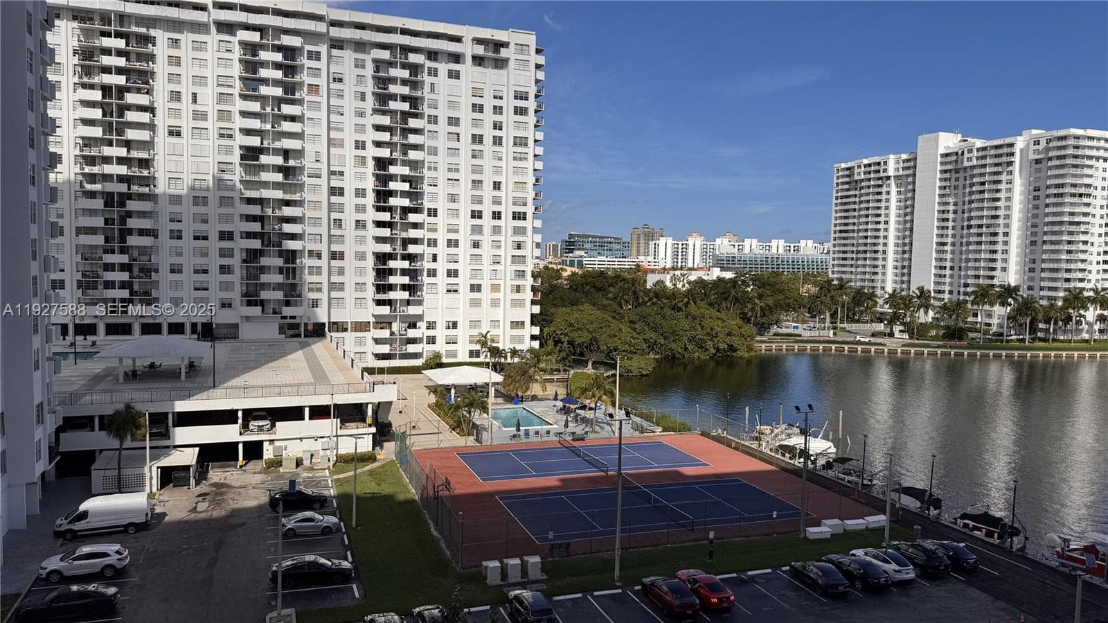 DEL PRADO MARINA · #704 in Aventura - Photo 40