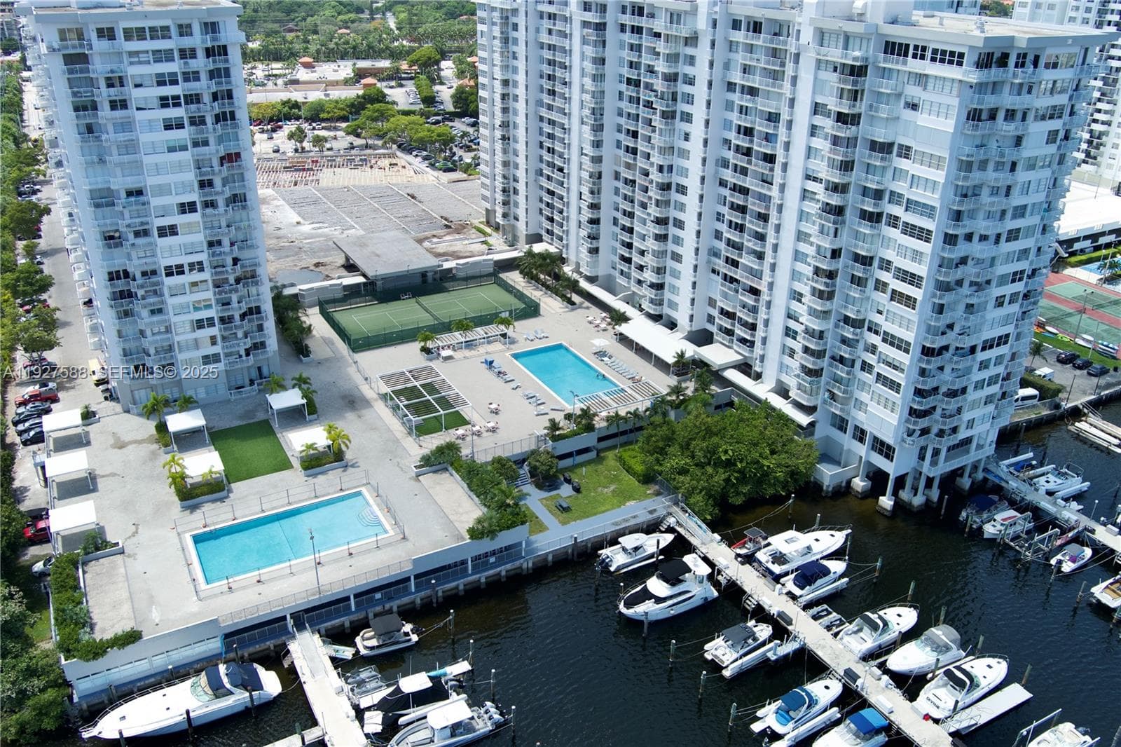 DEL PRADO MARINA · #704 in Aventura - Photo 31