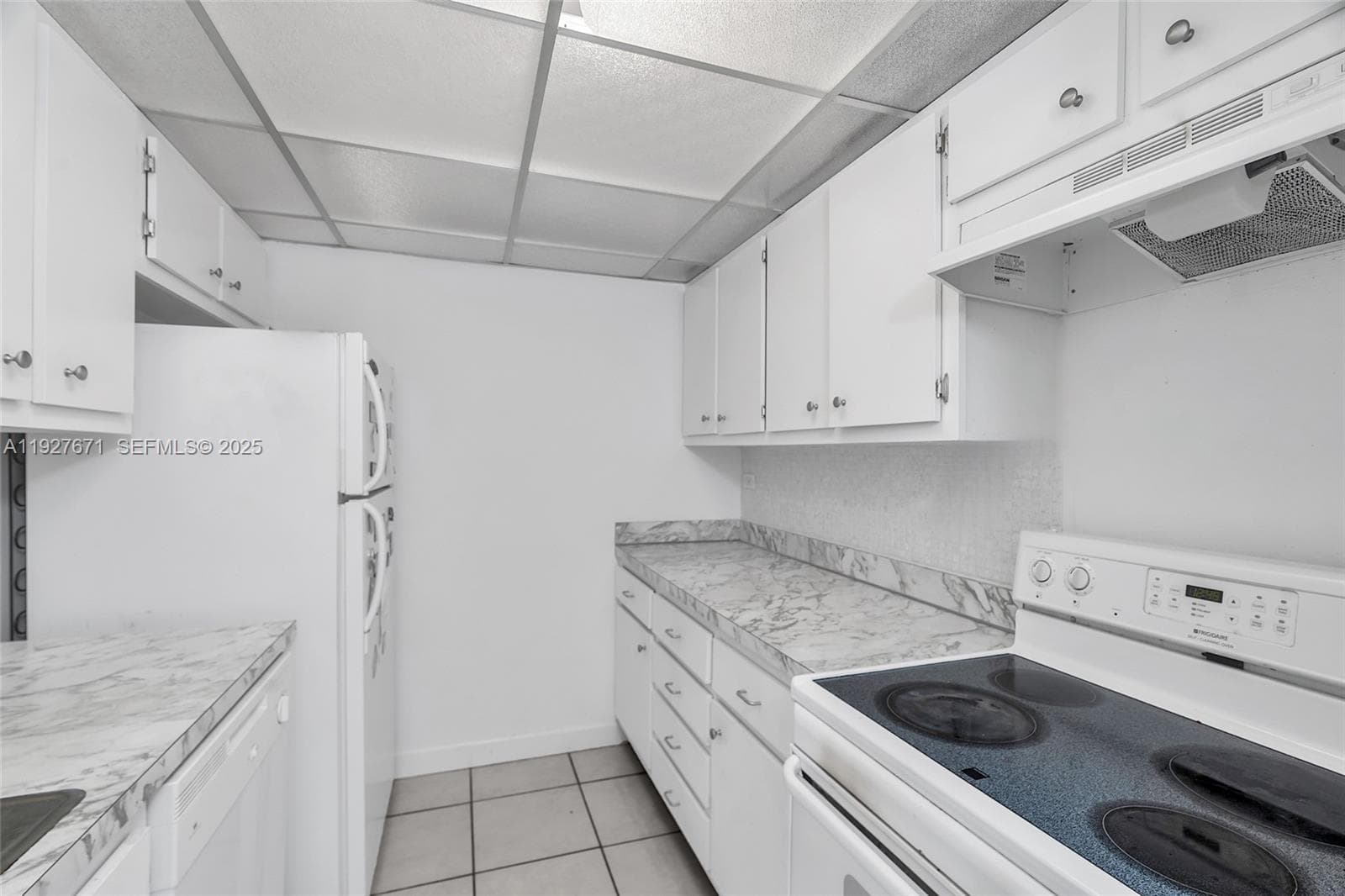 WINSTON TOWERS 200 · #2115 in Sunny Isles Beach - Photo 18
