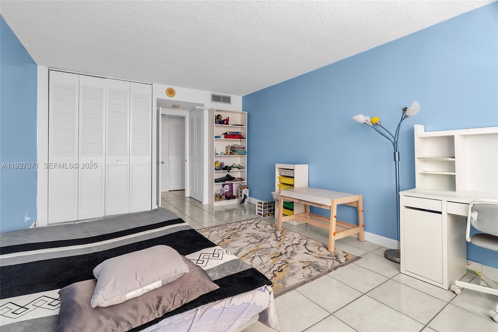 WINSTON TOWERS 200 · #2115 in Sunny Isles Beach - Photo 15