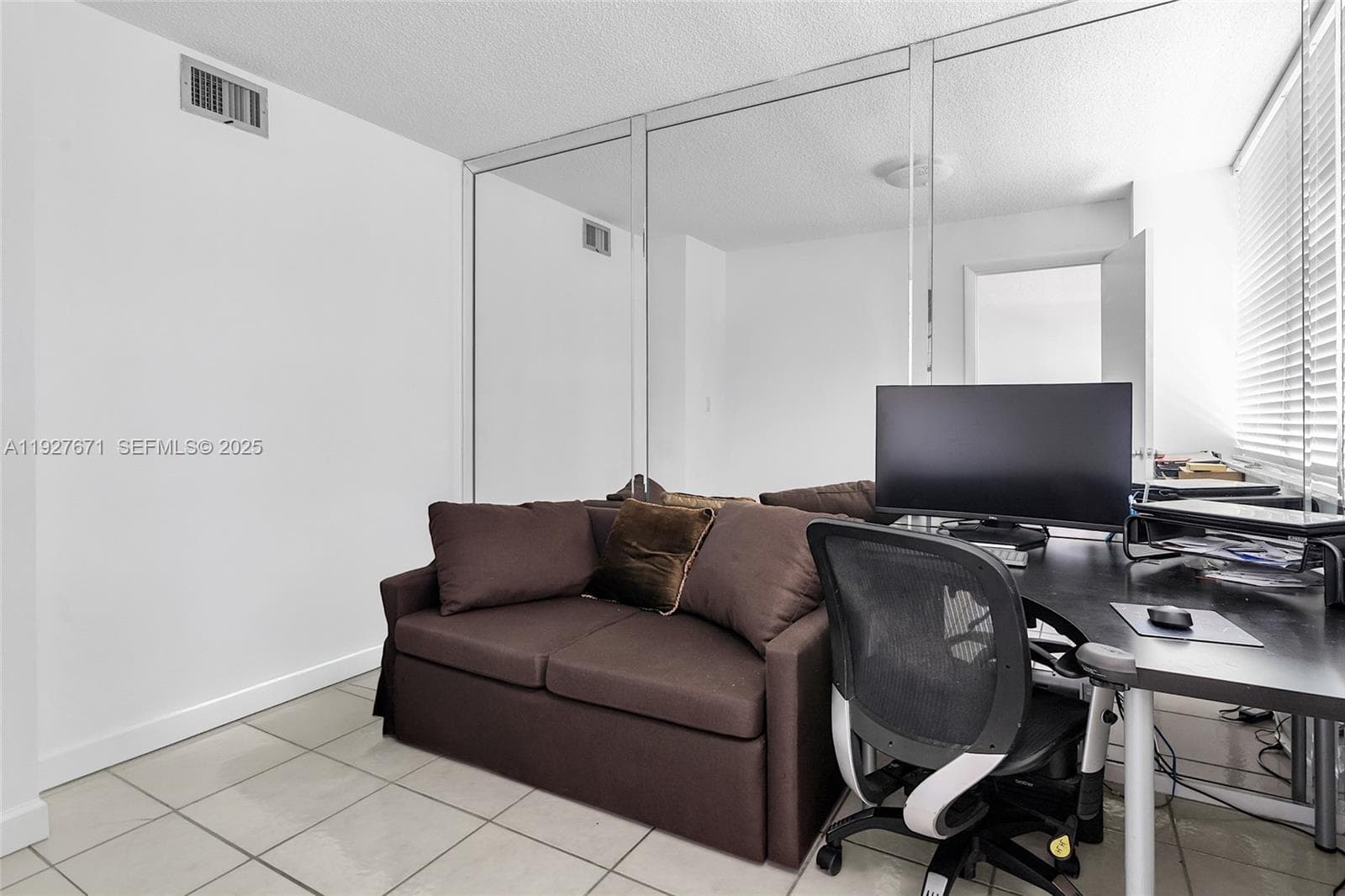 WINSTON TOWERS 200 · #2115 in Sunny Isles Beach - Photo 11