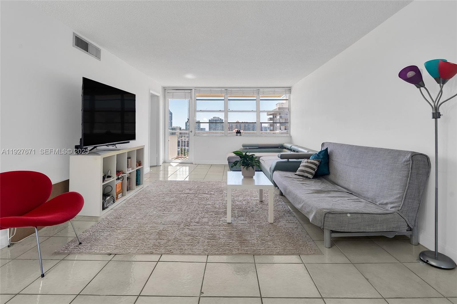 WINSTON TOWERS 200 · #2115 in Sunny Isles Beach - Photo 4