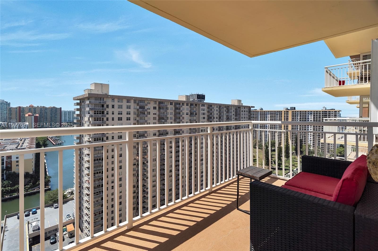 WINSTON TOWERS 200 · #2115 in Sunny Isles Beach - Photo 25