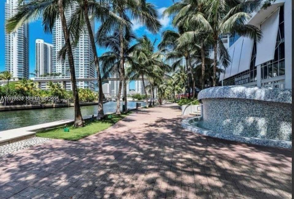 Latitude on the River · #1406 in Miami - Photo 34
