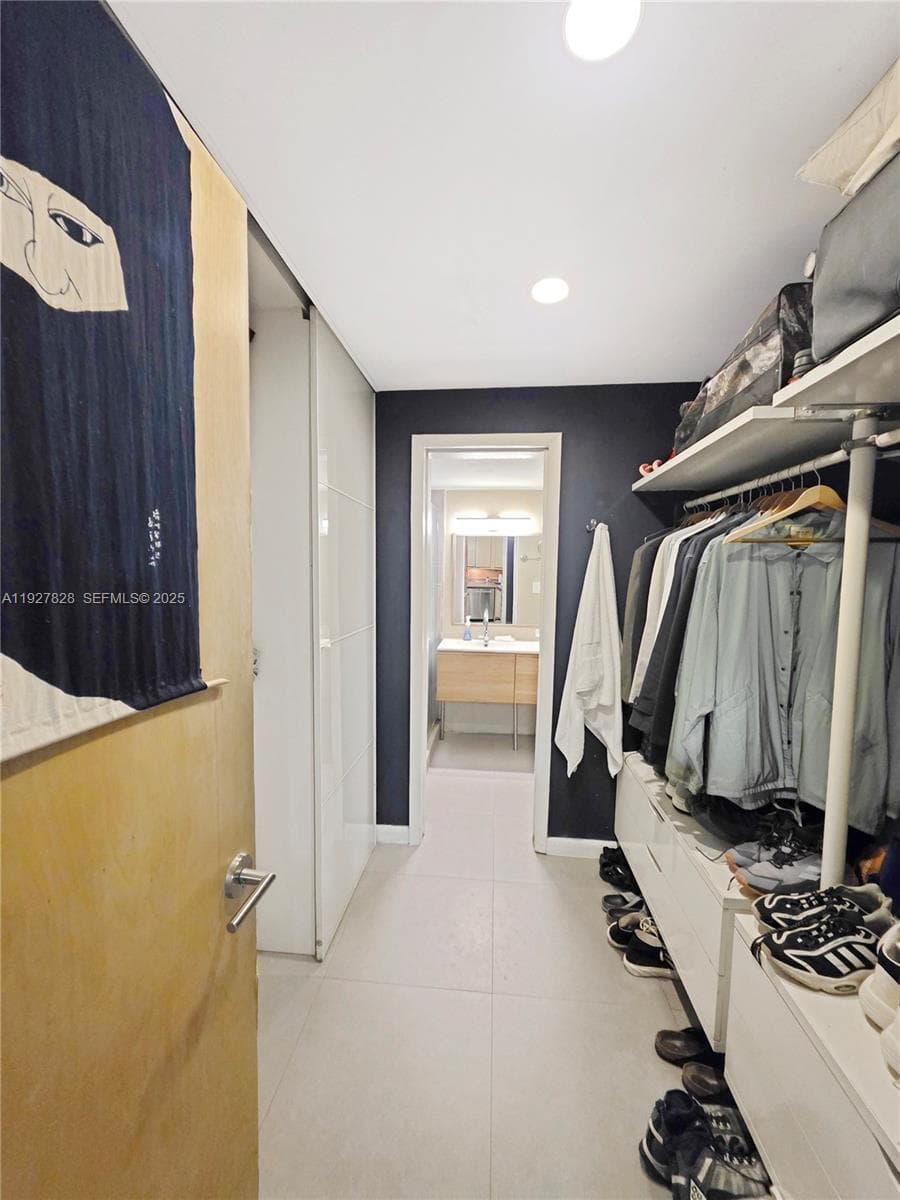 SOUTH BAY CLUB CONDO · #524 in Miami Beach - Photo 5