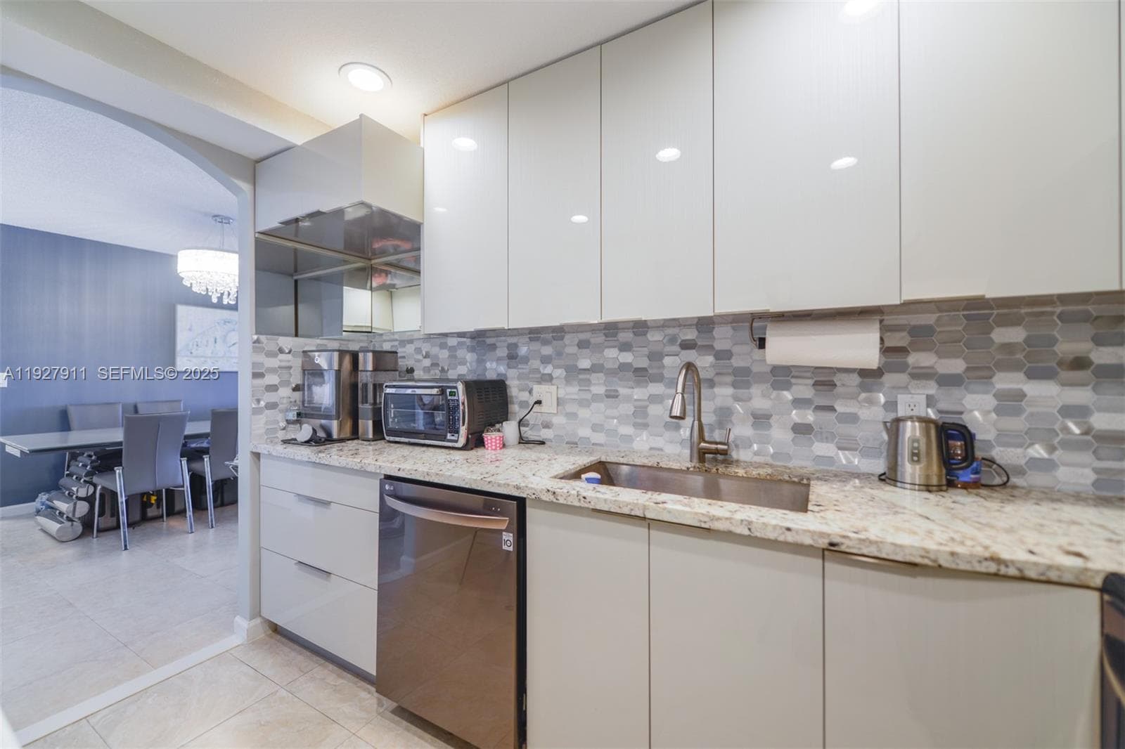 HEMISPHERES CONDO · #20D in Hallandale Beach - Photo 12