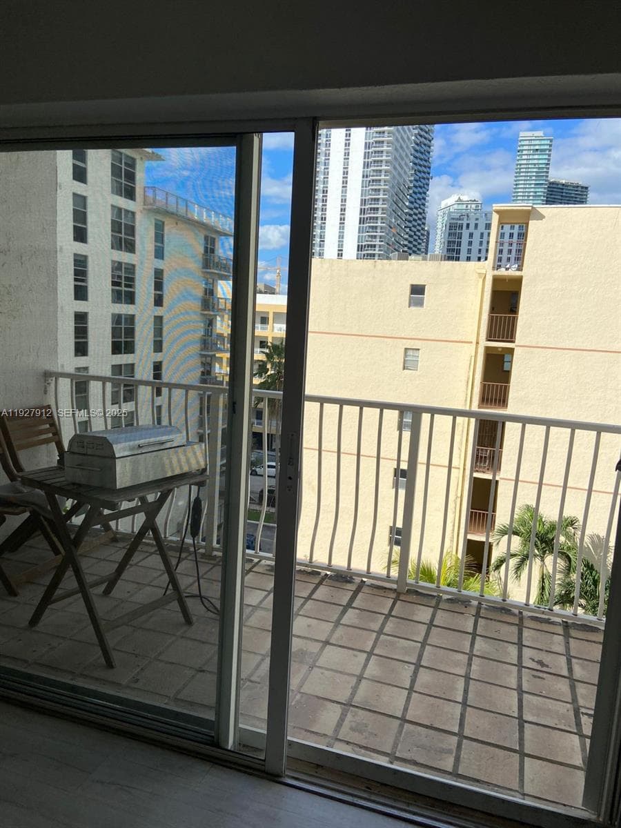 LA PIAZZA NAVONA CONDO · #602 in Miami - Photo 11